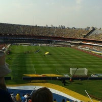 Photo taken at estádio do morumbi by Cris O. on 9/7/2012