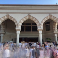 Photo taken at Al-Farooq Mosque by Hassan D. on 8/11/2019