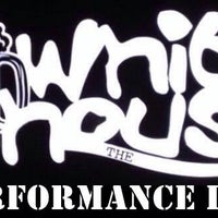 9/29/2016にWhite House Performance HallがWhite House Performance Hallで撮った写真