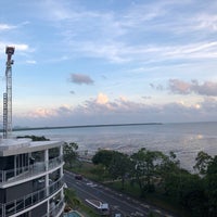 Photo taken at DoubleTree by Hilton Hotel Cairns by 利行 伊. on 1/6/2018