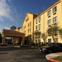 La Quinta Inn Suites Austin North Round Rock Hotel - 