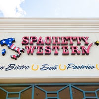 Das Foto wurde bei Spaghetty Western von Spaghetty Western am 5/3/2017 aufgenommen