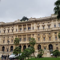 Photo taken at Palazzo di Giustizia by Darcy on 12/3/2018