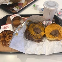 Photo taken at Arby&amp;#39;s by Hasan Y. on 9/4/2017