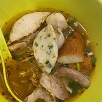 Photo taken at Jiang Fishball Noodle by Jiraporn K. on 9/6/2020