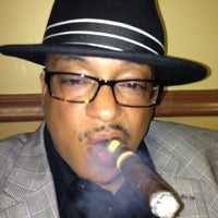 4/19/2013에 Melvin Bossman R.님이 Cigar Palace에서 찍은 사진