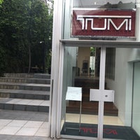 Photo taken at The Tumi Store by laki0814 on 5/1/2022