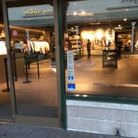 Photos At モンクレール 御殿場プレミアムアウトレット Outlet Store In 御殿場市