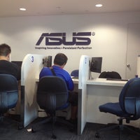 Photo taken at ASUS Service Centre by 刘 文 成 on 3/7/2014