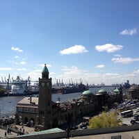 รูปภาพถ่ายที่ Hamburger Hafen | Port of Hamburg โดย Simon B. เมื่อ 4/28/2013