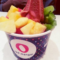 Photo taken at Red Mango by Sana T. on 10/21/2012