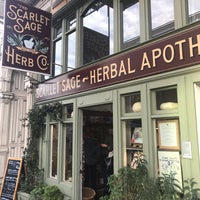 Foto tirada no(a) The Scarlet Sage Herb Co. por Andrew T. em 11/3/2018