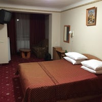 Photo taken at Готель &amp;quot;Буковина&amp;quot; / Bukovyna Hotel by Xelon on 9/29/2015