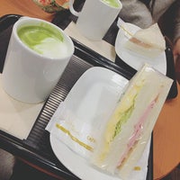 Photo taken at Caffè Veloce by 綾 on 3/7/2017