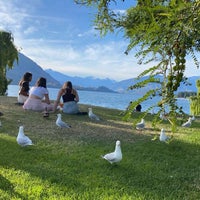 Photo taken at Lake Wanaka by 🅱️ella💋👒☘️ on 12/29/2020