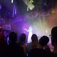 Foto tirada no(a) Connections Nightclub por Kenny C. em 10/7/2016