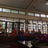 Photo taken at วัดพระไกรสีห์ (วัดน้อย) Wat Pra Kraisri (Wat Noi) by ichoiisgood on 5/7/2017