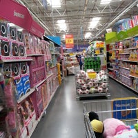 Photo taken at Walmart by Tomas Acosta F. on 12/29/2012