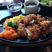 Photo taken at Foodiun Bar 一瑳 品川店 by Tetsuo S. on 11/9/2012
