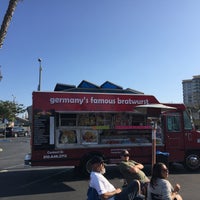 Photo taken at Beach Eats Food Trucks by Di-anna L. on 5/22/2015