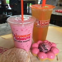 Photo taken at Dunkin&amp;#39; Donuts by Natalia S. on 9/3/2016