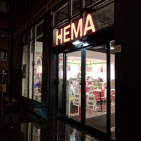 Photo taken at HEMA by Rodrigo A. on 11/9/2017