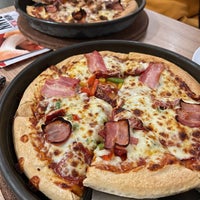 9/29/2022 tarihinde Mary M.ziyaretçi tarafından Pizza Hut'de çekilen fotoğraf