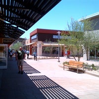 nike phoenix premium outlets