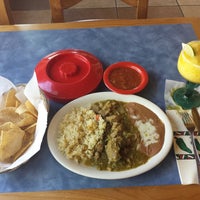 Снимок сделан в Manuel&amp;#39;s Mexican Restaurant пользователем Manuel&amp;#39;s Mexican Restaurant 10/12/2016