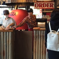Photo taken at PIZZA NAPOLETANO CAFE 荻窪駅前店 by Masataka S. on 1/18/2015