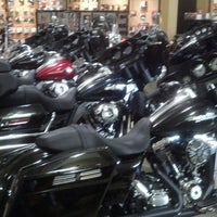 5/3/2013 tarihinde Joel G.ziyaretçi tarafından Smokin&amp;#39; Harley-Davidson'de çekilen fotoğraf