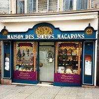 Foto diambil di Maison des Soeurs Macarons oleh Jean-Baptiste M. pada 11/22/2012
