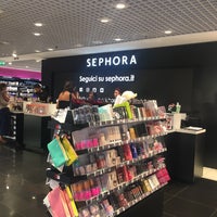 Photo taken at Sephora by Thew S. on 7/18/2018