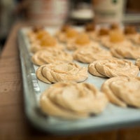 11/2/2016 tarihinde Marina&amp;#39;s German Bakeryziyaretçi tarafından Marina&amp;#39;s German Bakery'de çekilen fotoğraf