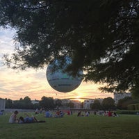 Photo taken at Parc André Citroën by Guillaume on 7/18/2017