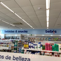 Photo taken at Farmacia Benavides by Aarón L. on 8/5/2019