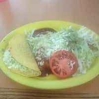 6/7/2014 tarihinde Angela S.ziyaretçi tarafından La Fiesta Mexican Restaurant'de çekilen fotoğraf