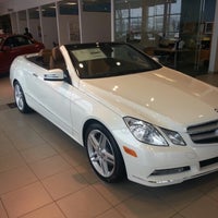 Foto diambil di Mercedes-Benz of St. Clair Shores oleh Henry West C. pada 1/31/2013