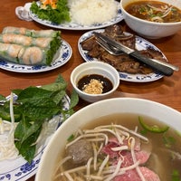 Photo taken at Phở Huỹnh Hiệp 2 - Kevin &amp;amp; Chris&amp;#39;s Noodle House by Sylvie on 6/23/2022