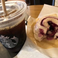 Photo taken at Starbucks by なりなり on 8/2/2020