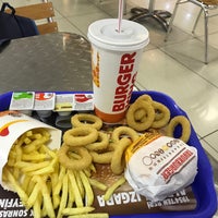 Photo taken at Burger King by Kübra K. on 5/18/2017