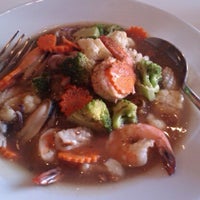 รูปภาพถ่ายที่ Rice - Fine Thai Cuisine โดย Aom M. เมื่อ 10/19/2012