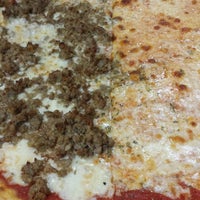 Снимок сделан в Brother&amp;#39;s Pizza on Rt. 33 пользователем Pasquale C. 1/9/2014