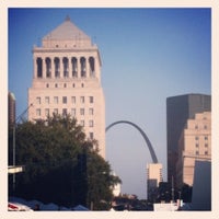 Das Foto wurde bei The Taste of St. Louis von Athena am 9/29/2012 aufgenommen
