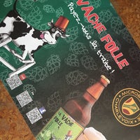 Das Foto wurde bei Saint-Pub - Microbrasserie Charlevoix von Céline C. am 5/6/2017 aufgenommen