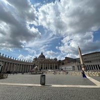 Foto diambil di Negara Kota Vatikan oleh Nikita Y. pada 9/1/2023