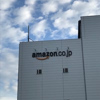 Photo taken at アマゾン市川フルフィルメントセンター by ちゃぶくろ さ. on 12/2/2018