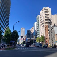 Photo taken at 浜町中ノ橋交差点 by 遊上 y. on 8/18/2022