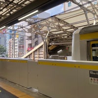 Photo taken at JR Suidōbashi Station by 遊上 y. on 8/27/2022