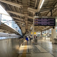 Photo taken at Platforms 18-19 by 遊上 y. on 5/10/2024